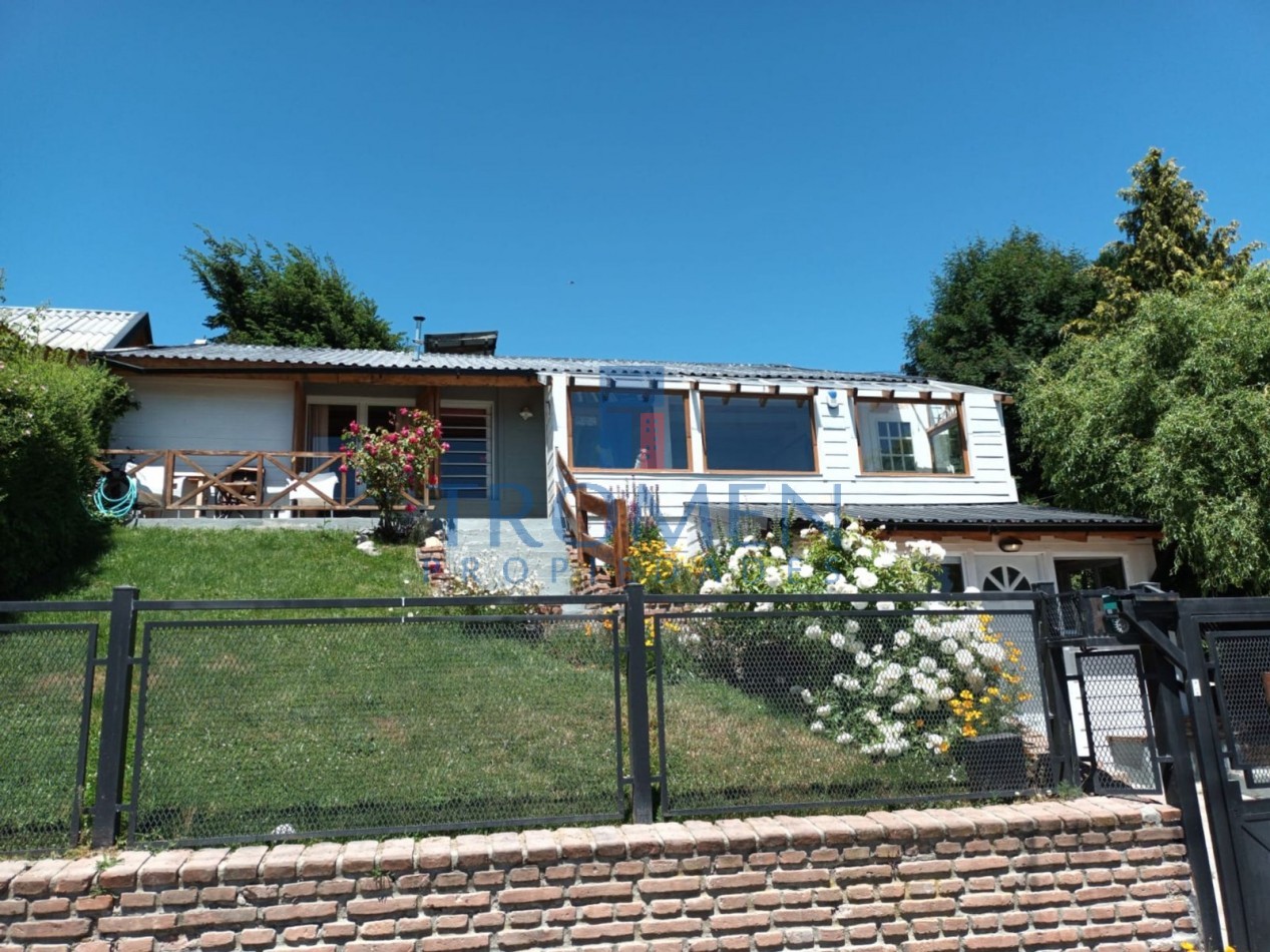 CASA + DEPARTAMENTO EN MELIPAL CON VISTA AL LAGO
