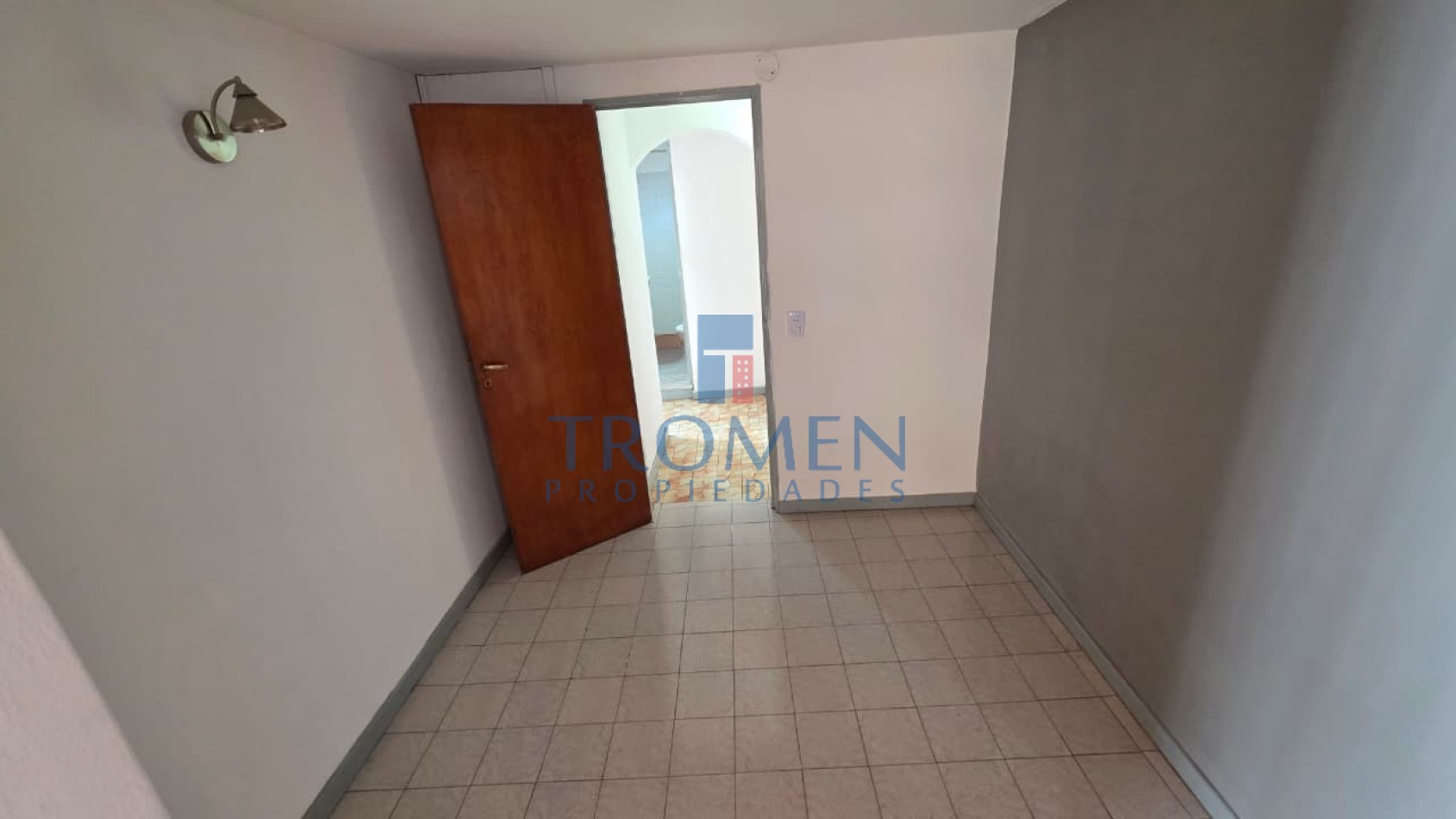 DEPARTAMENTO EN ALQUILER SOBRE CALLE STA. CRUZ