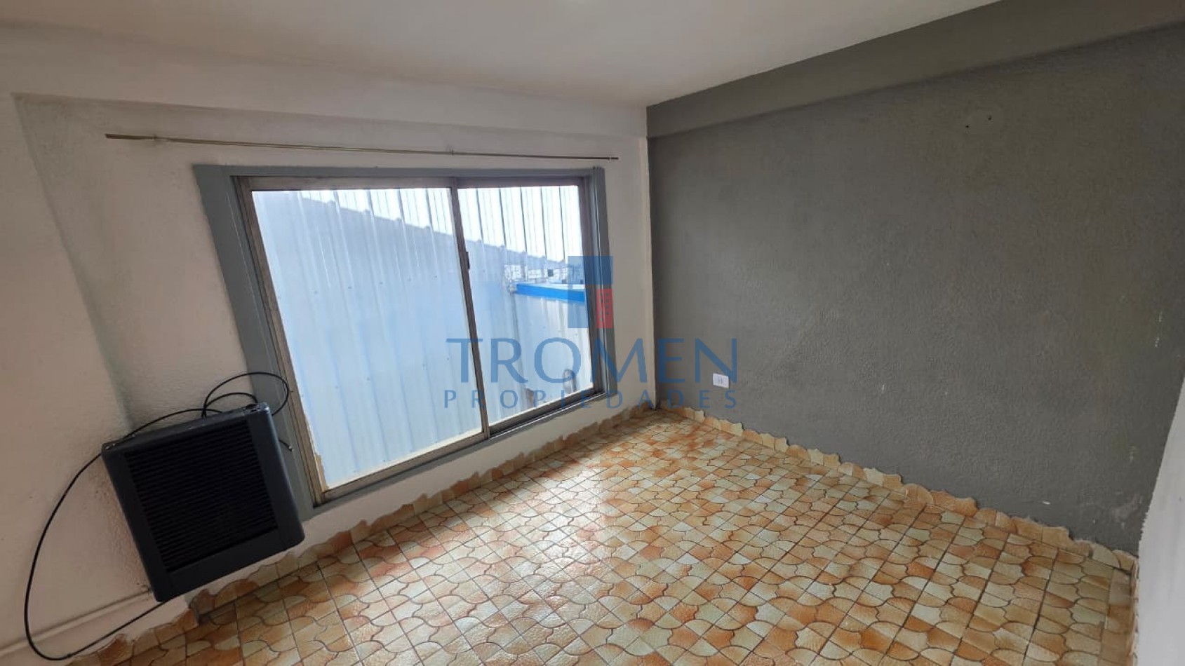 DEPARTAMENTO EN ALQUILER SOBRE CALLE STA. CRUZ