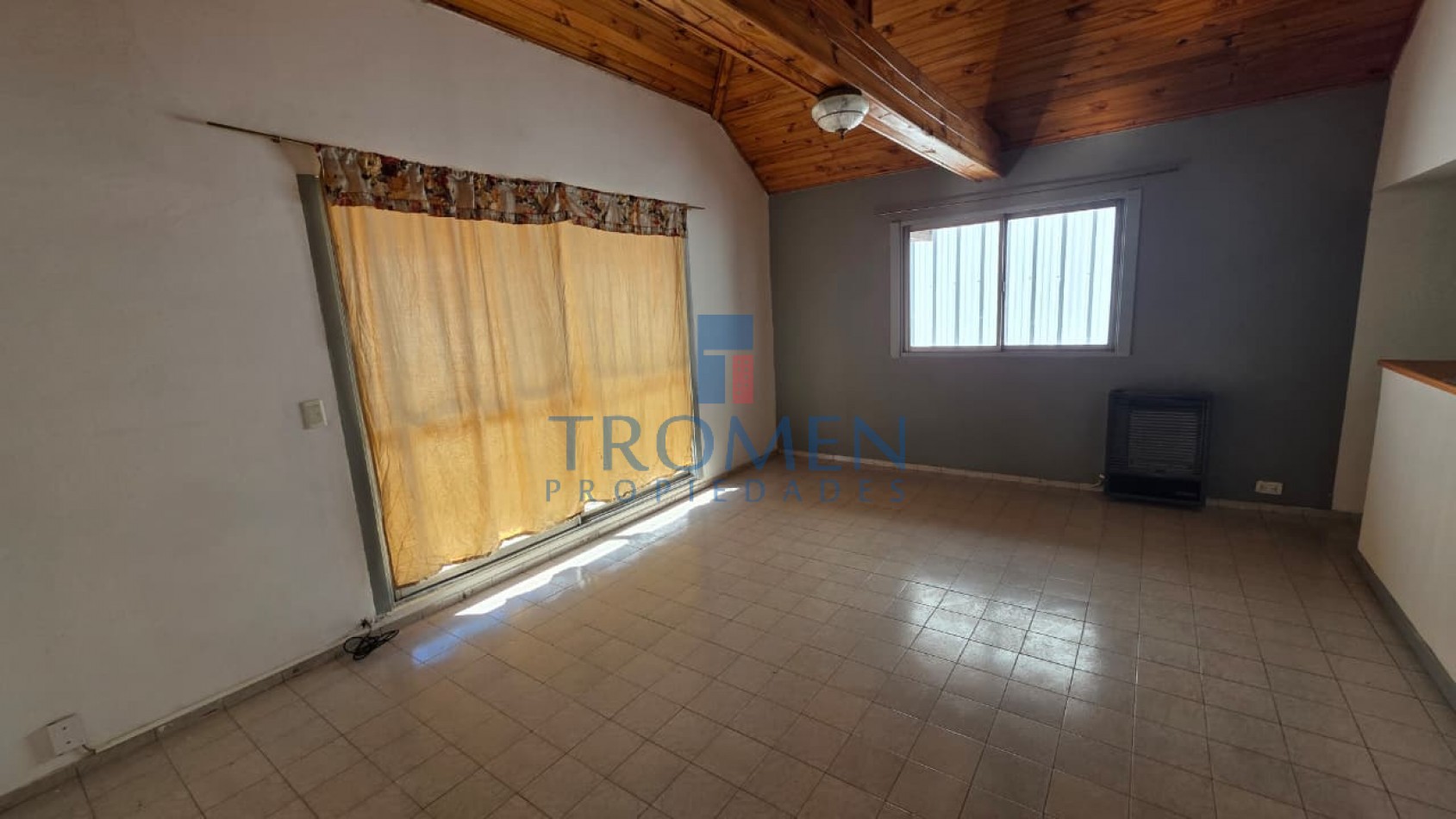 DEPARTAMENTO EN ALQUILER SOBRE CALLE STA. CRUZ