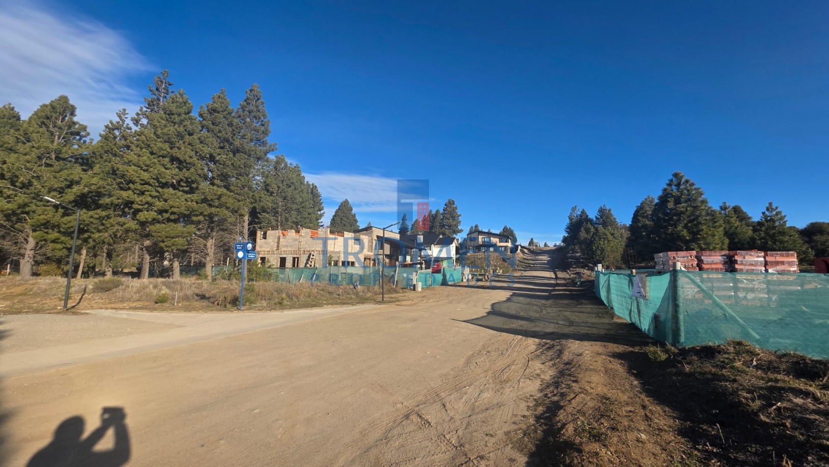Lote en Solares del Este. Con vista