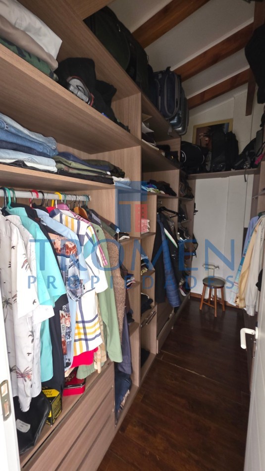 Casa de categoria en barrio privado Las Bandurrias