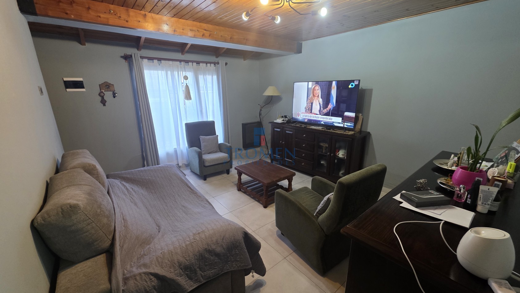 Casa de 3 Dorm. Barrio 400 Viviendas