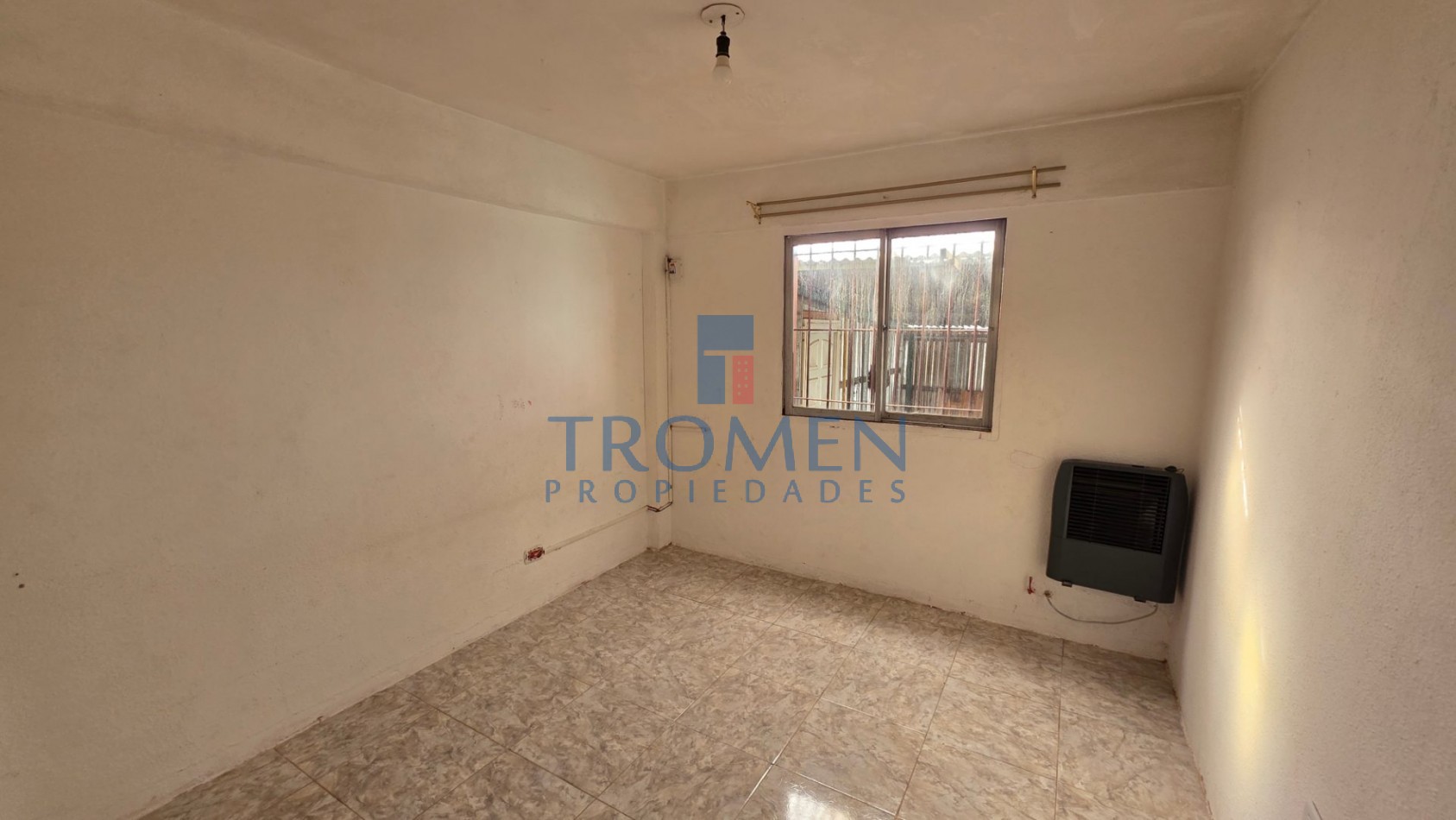 Departamento de 2 Dorm. + Dpto de 1 Dorm. B° 154 Viviendas