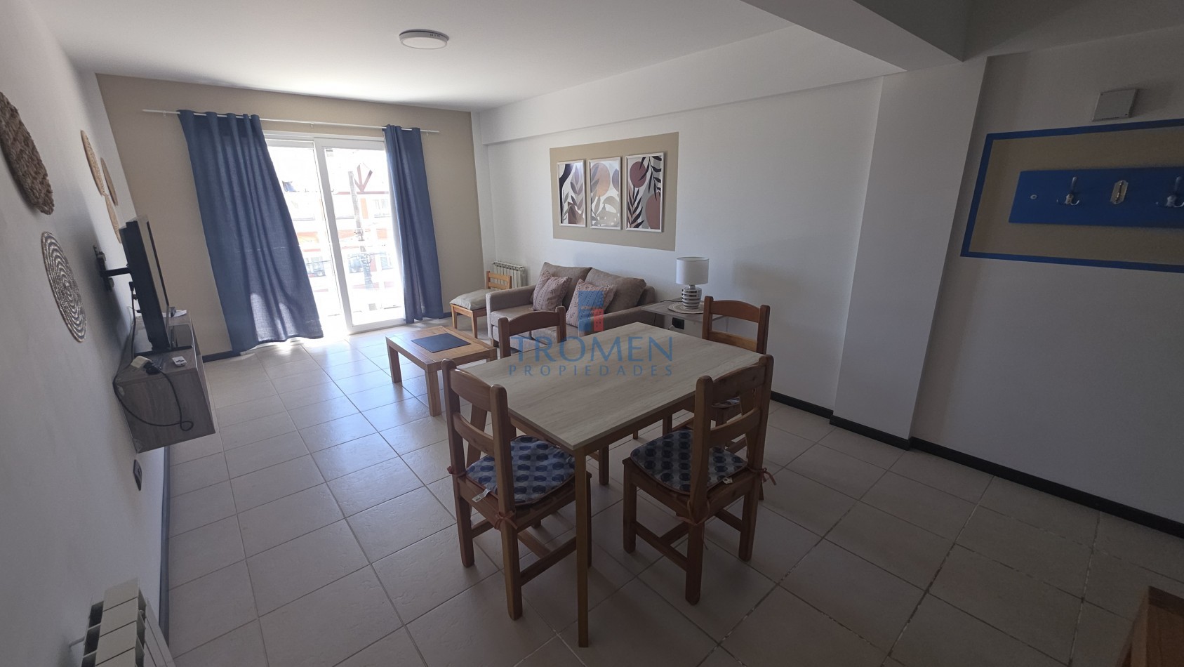 Departamento centrico con cochera. Muy luminoso