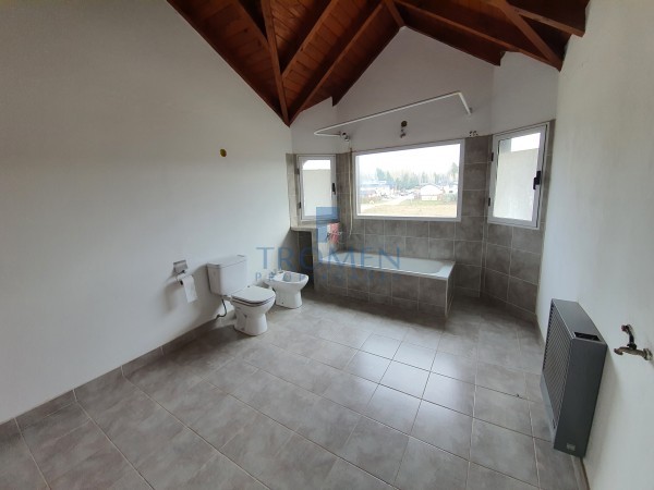 Casa en Dina Huapi, 3 Dormitorios.