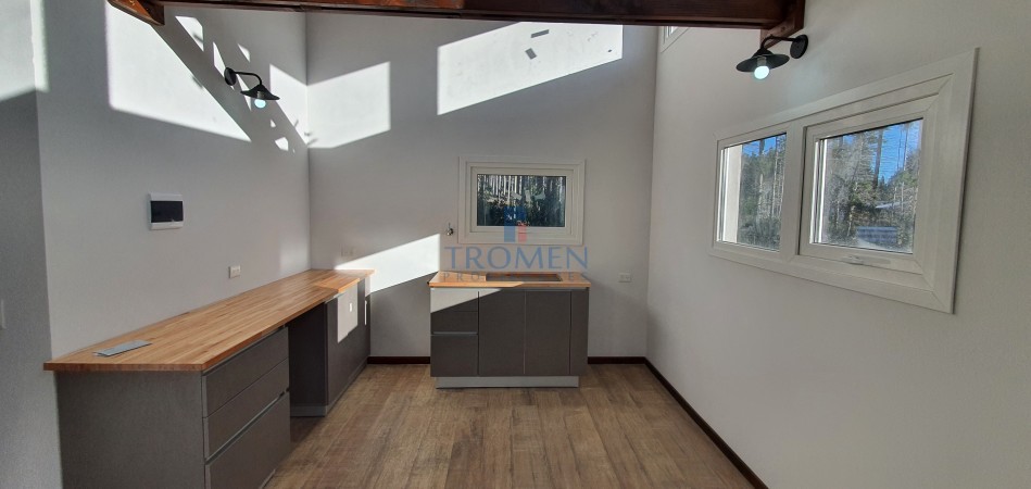 Casa a estrenar - Km 21 Bustillo