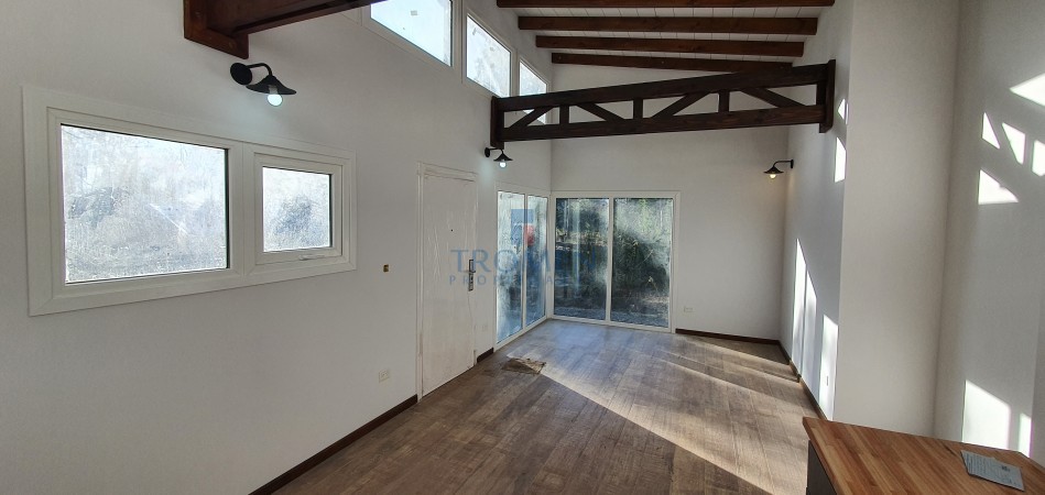 Casa a estrenar - Km 21 Bustillo