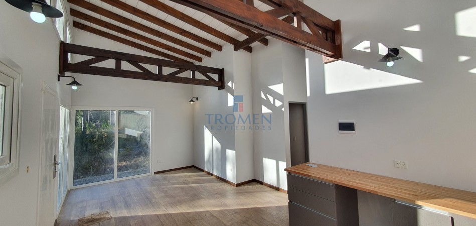Casa a estrenar - Km 21 Bustillo