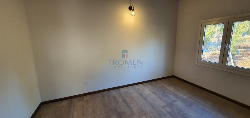 Casa a estrenar - Km 21 Bustillo
