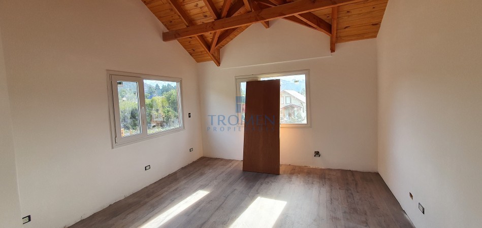 Duplex a estrenar en B° Reina Mora. Excelente vista