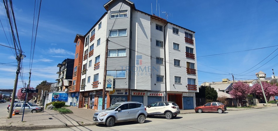 OPORTUNIDAD Excelente Departamento en zona comercial. 2 Dorm.