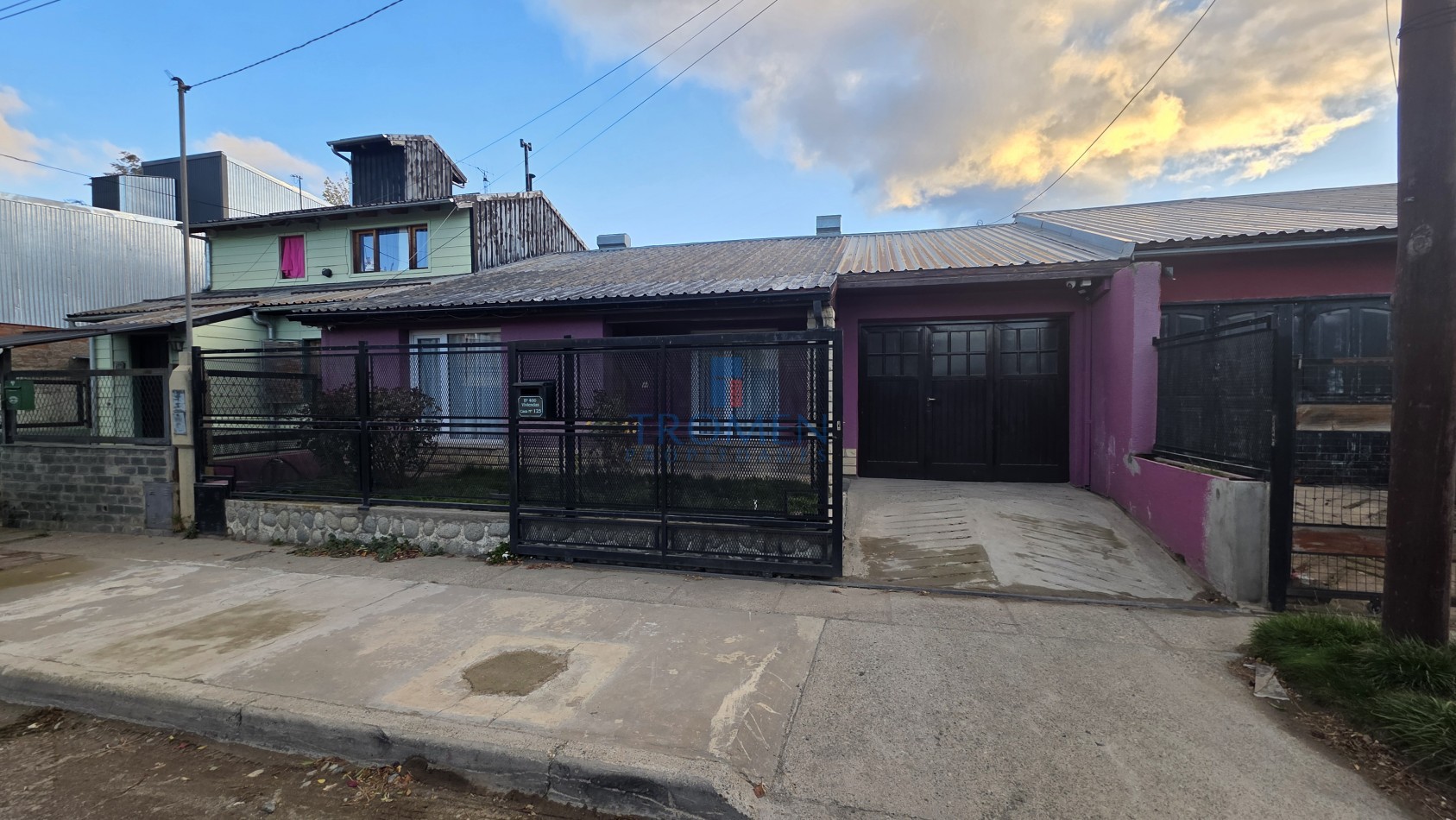 Casa de 3 Dorm. Barrio 400 Viviendas