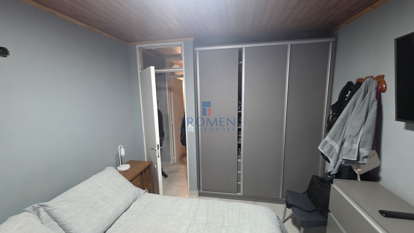 Casa de 3 Dorm. Barrio 400 Viviendas