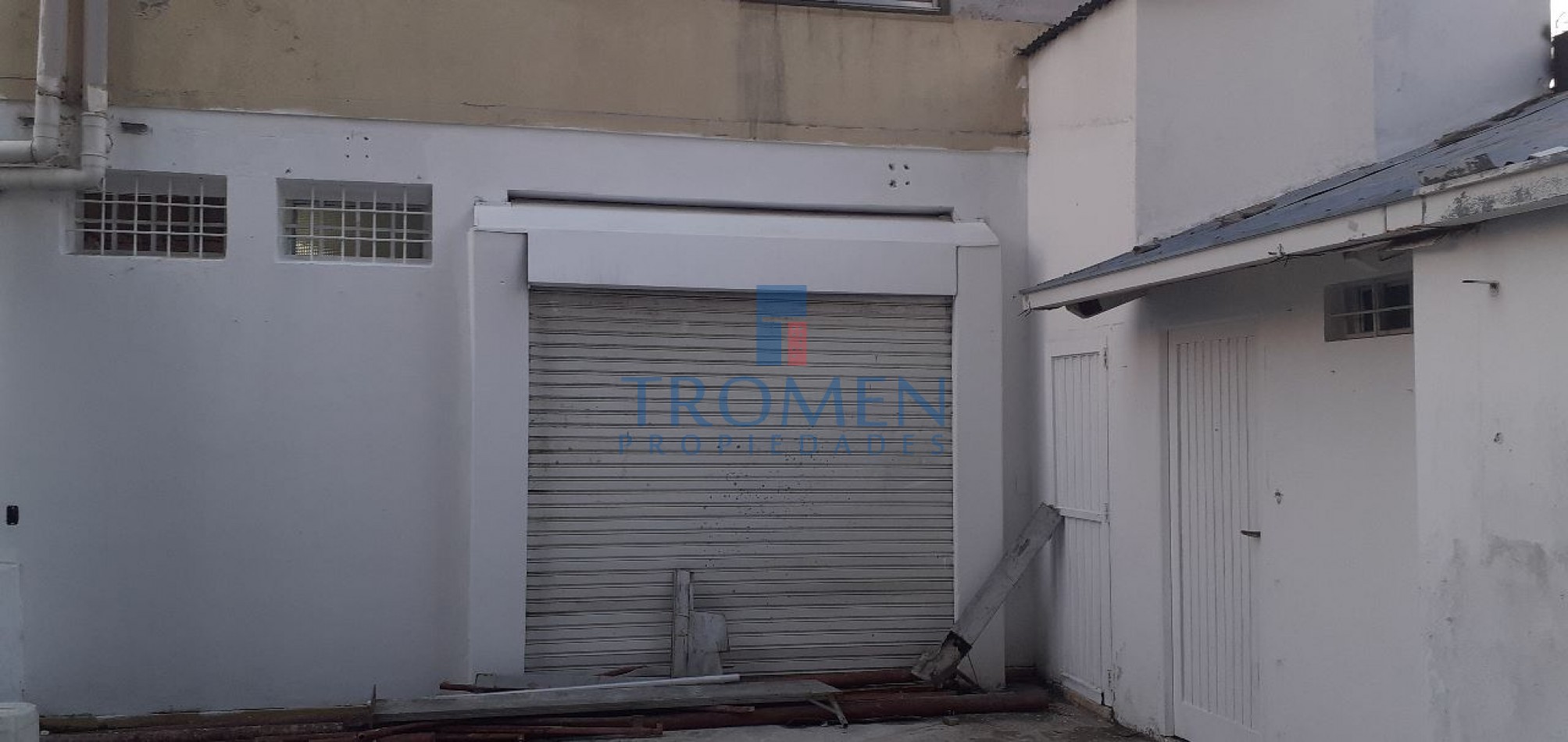 Local Comercial en esquina. Zona Centro