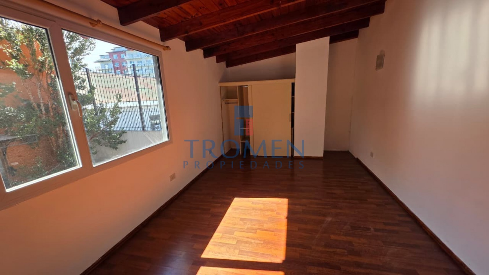 DEPARTAMENTO CENTRICO 2 HABITACIONES