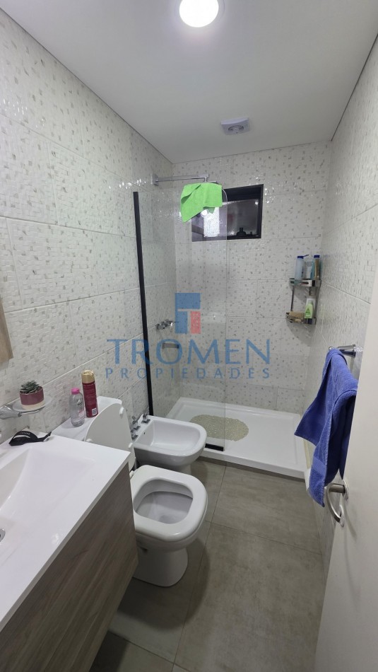 Casa de 3 Dorm. Barrio 400 Viviendas