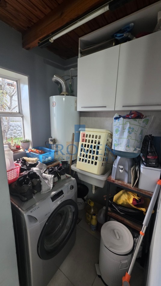 Casa de 3 Dorm. Barrio 400 Viviendas