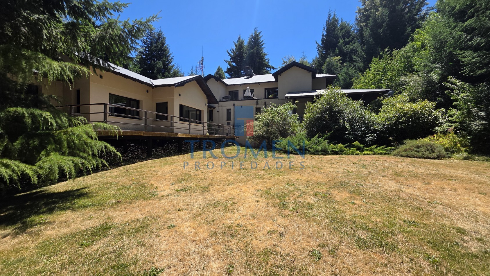 Salon de eventos - Restaurant y Casa de Te + Departamento 