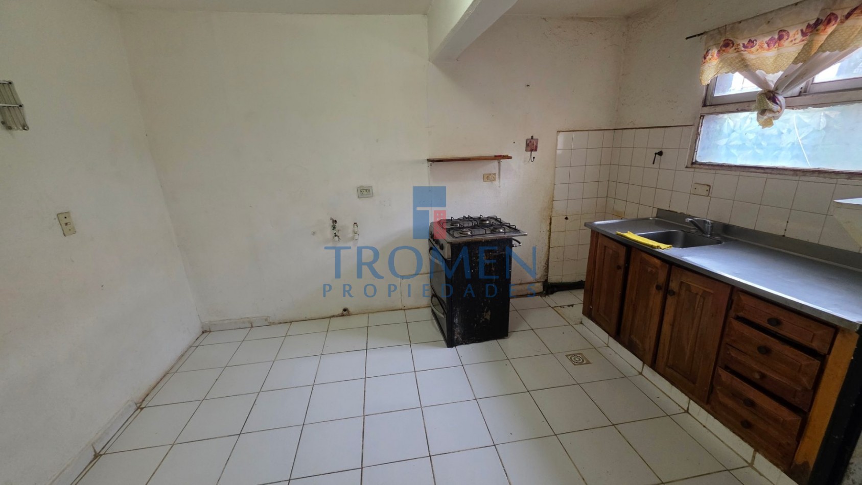 Departamento de 2 Dorm. + Dpto de 1 Dorm. B° 154 Viviendas