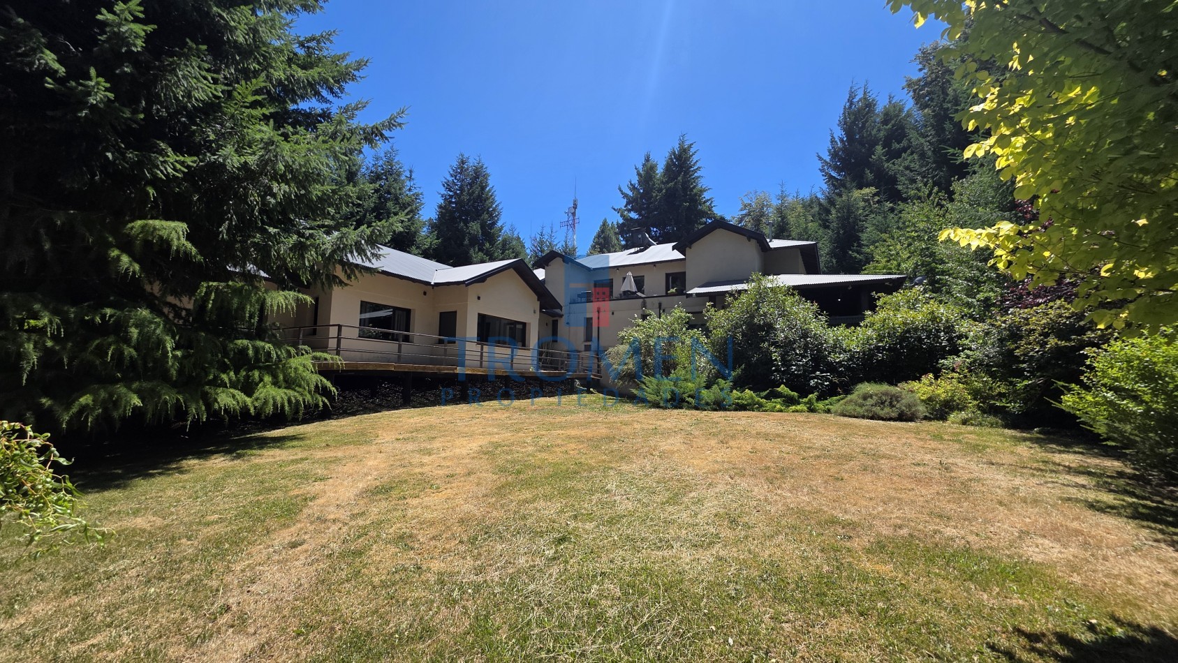 Salon de eventos - Restaurant y Casa de Te + Departamento 