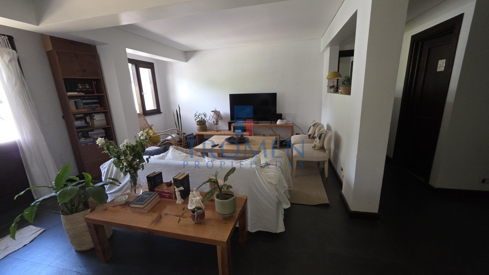 Salon de eventos - Restaurant y Casa de Te + Departamento 