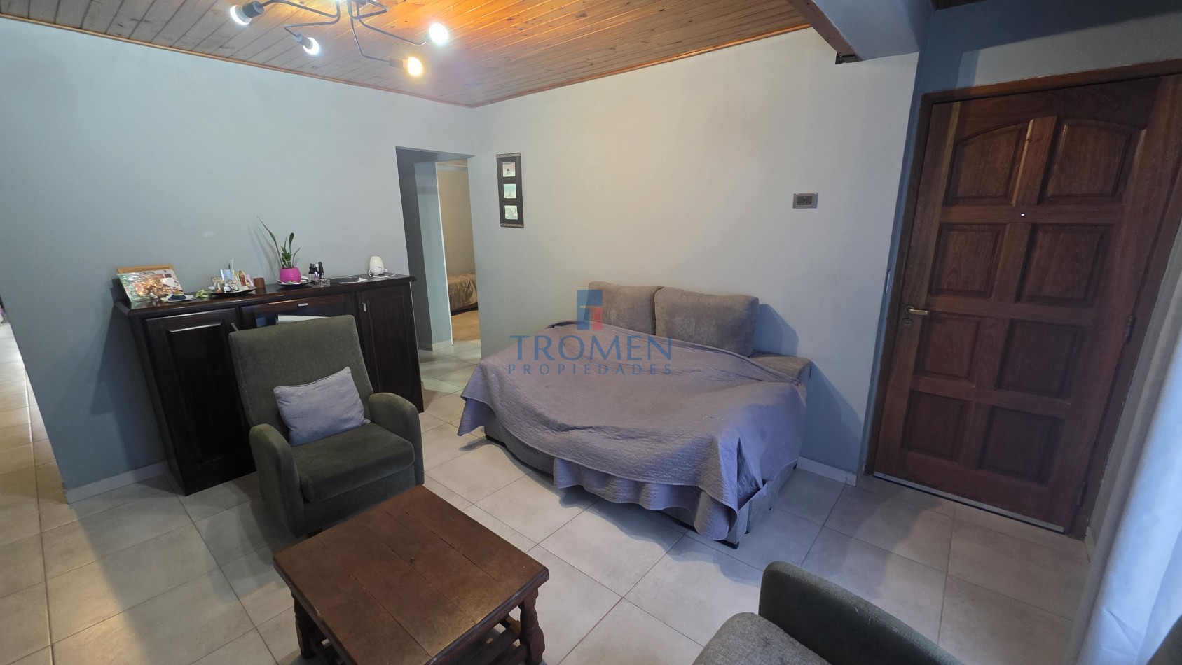 Casa de 3 Dorm. Barrio 400 Viviendas