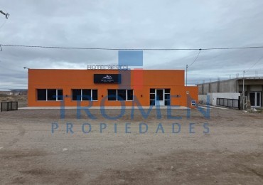 Hotel - Resto Bar en Ingeniero Jacobacci 